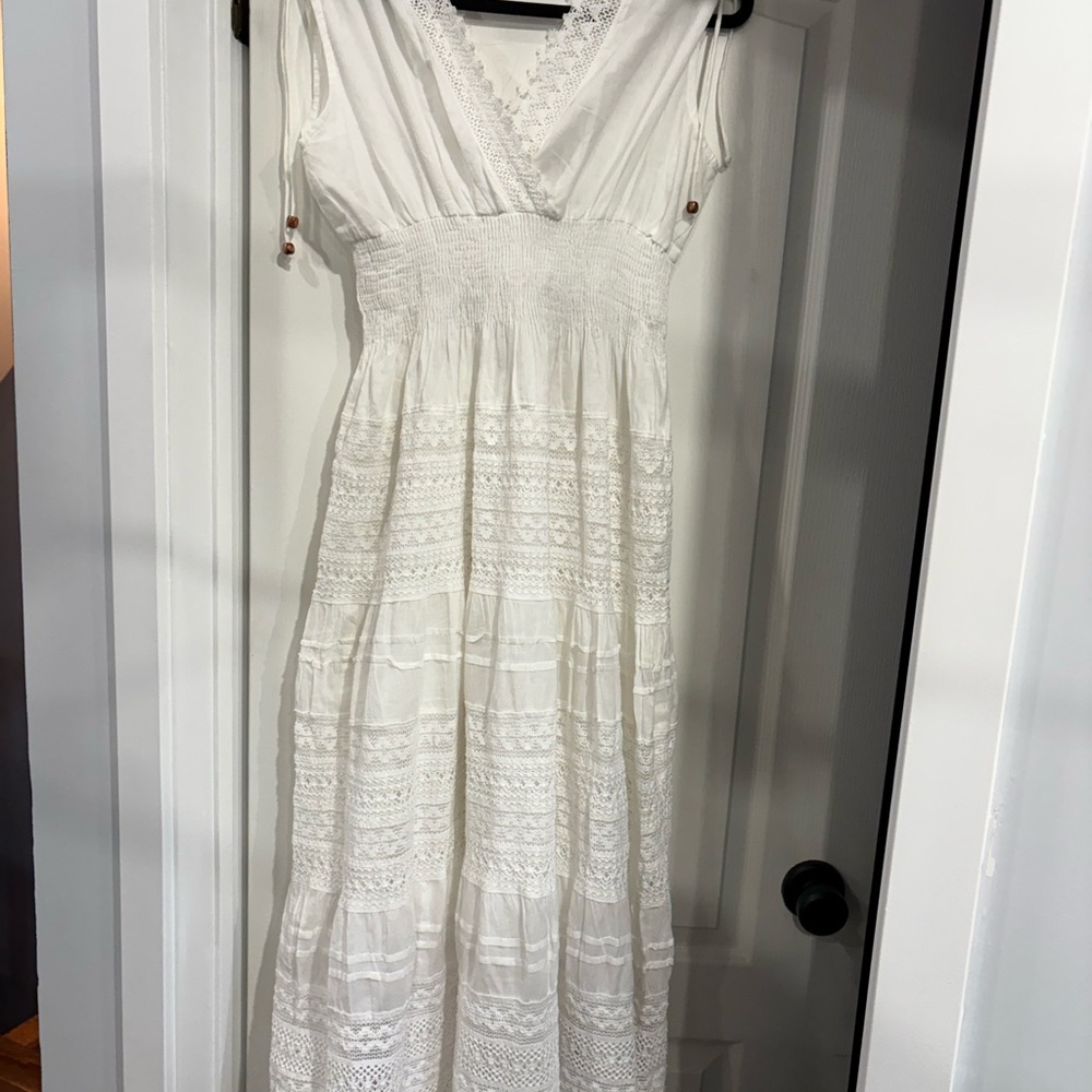 Elegant White Lace Dress